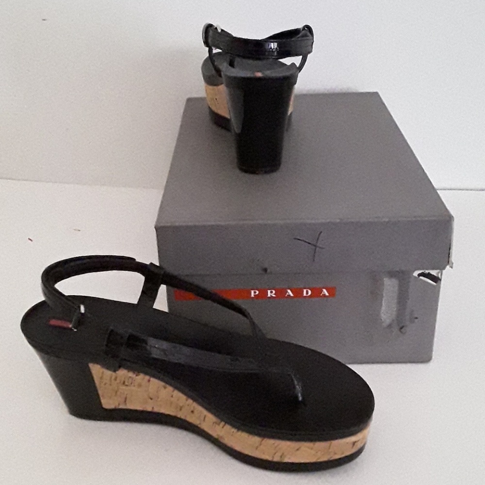 Shoes - Picture 2 of 4